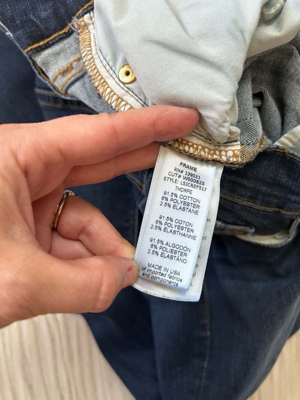 FRAME Le Skinny de Jeanne Crop Raw Hem Distressed Jeans Size 28 - Picture 4 of 8